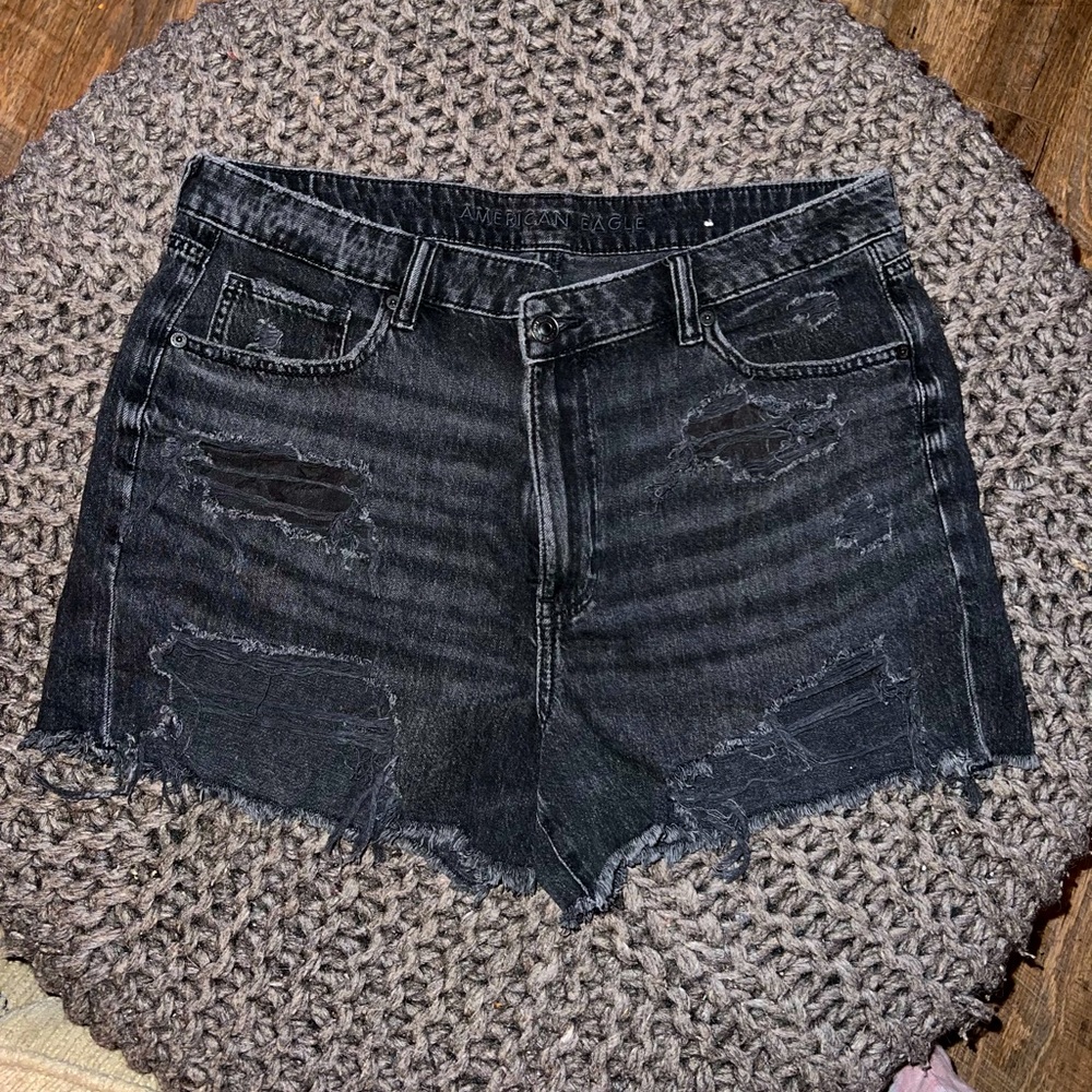 ♡ AMERICAN EAGLE • Mom Short ♡